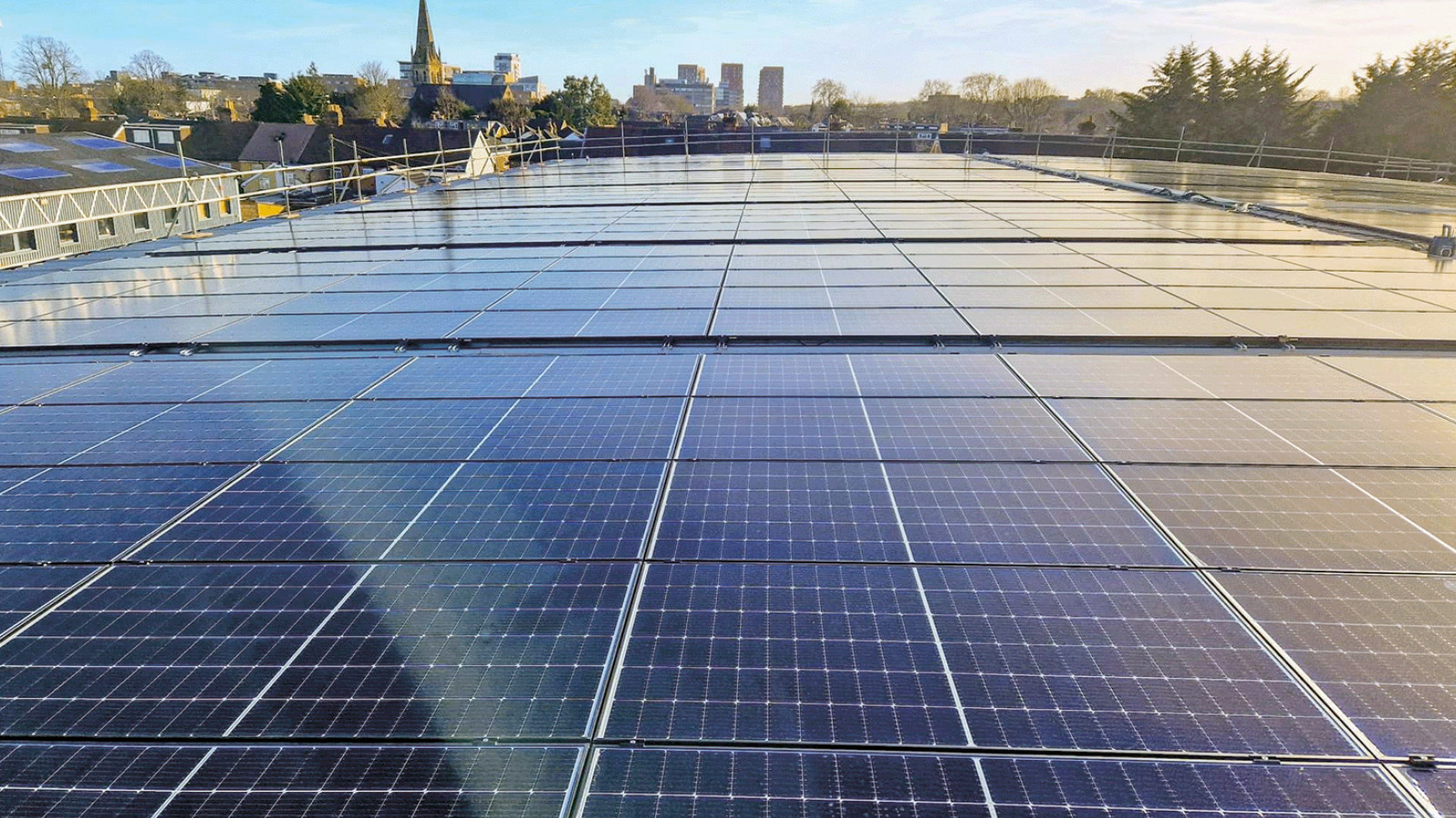 Iomart installs rooftop solar array to power its flagship data centre